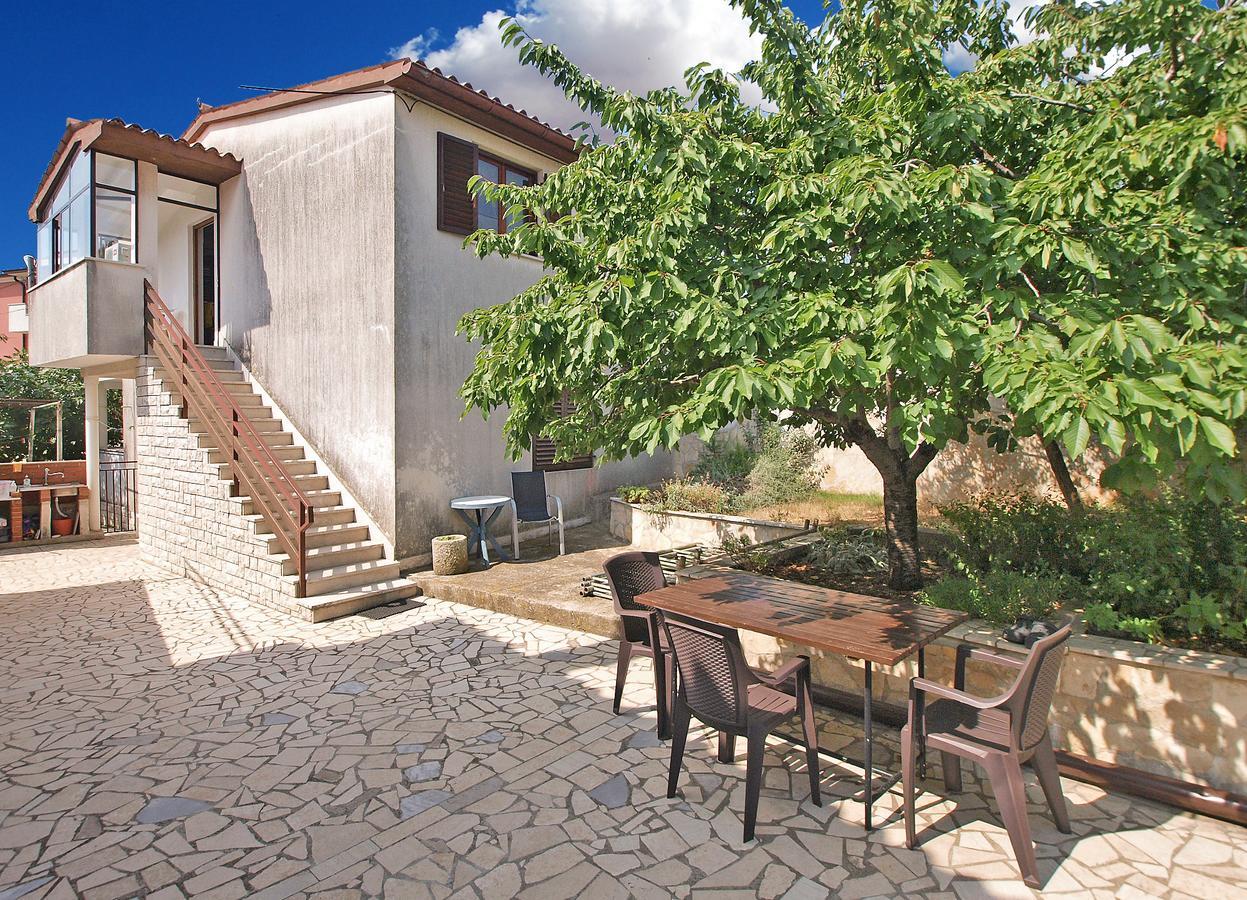 Apartments Luciano 1728 Premantura Exterior photo