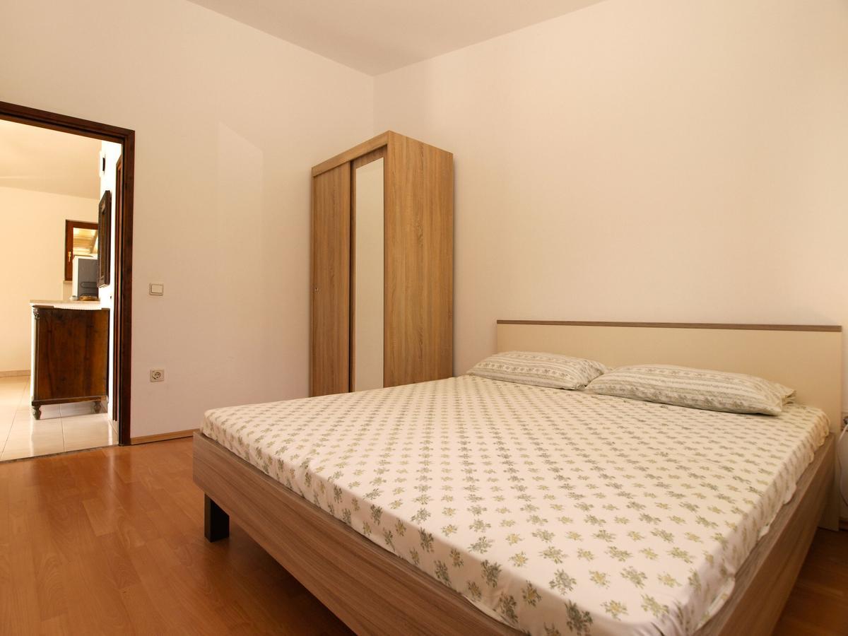 Apartments Luciano 1728 Premantura Exterior photo